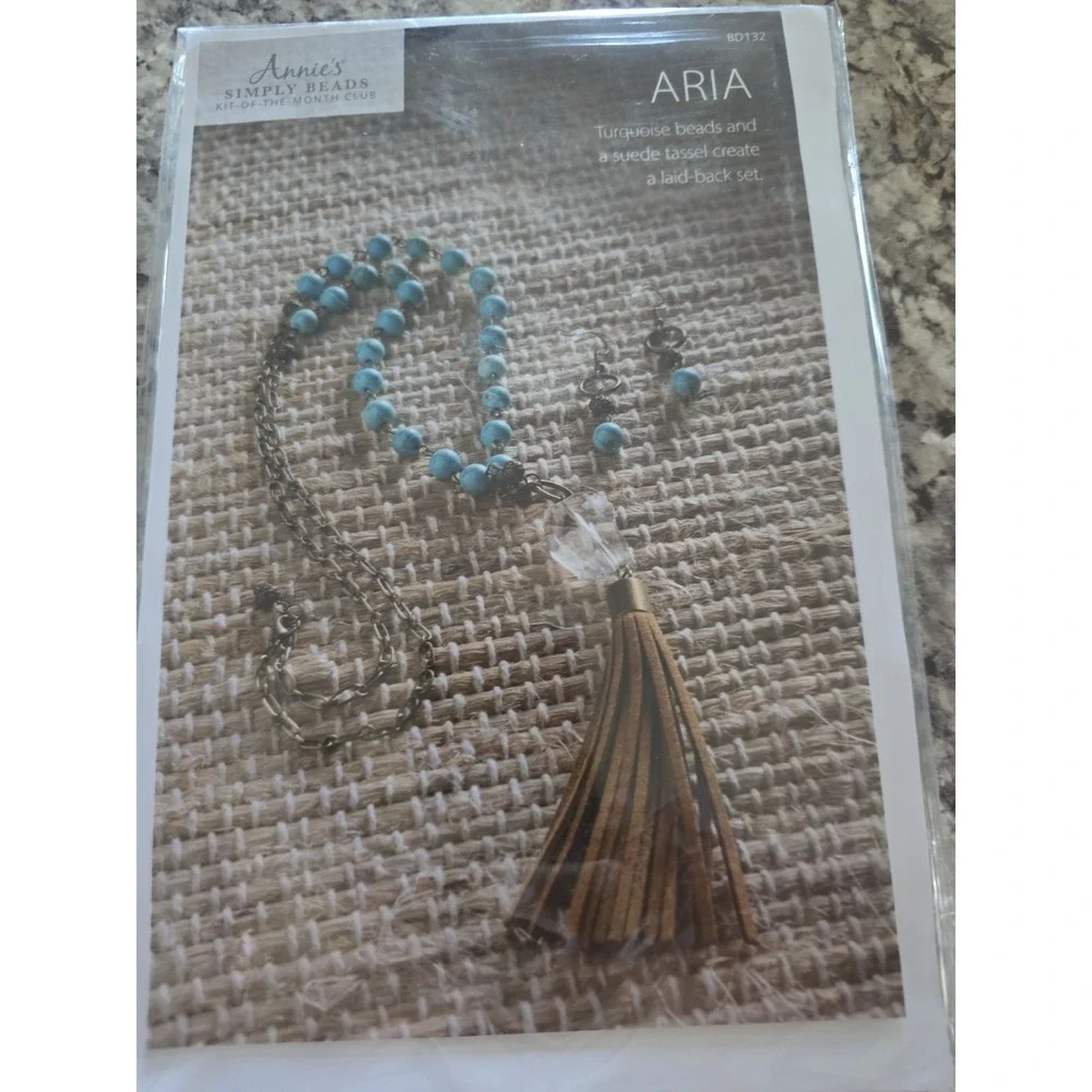 Annie's Simply Beads Kit Of The Month Aria BD132 Turquoise Beads Suede Tassel